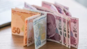 en-dusuk-memur-maasi-6-bin-tl-zam-en-dusuk-memur-maasi-bakin-kac-para-olacak-2024-memur-zam-dah5