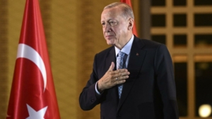 Milyonlarca Emekli İçin Zam Yapıldı! Kurban Bayramı İkramiyesi 8.000 TL'ye Yükseldi