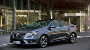 Renault'tan 250.000 TL'lik İndirim! Sıfır Megane Sedan İndirimle Satışta