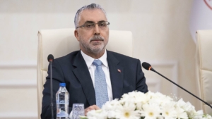 Asgari Ücrete Nokta Konuldu! Bakan Vedat Işıkhan’dan Emekliye “Refah Payı” Müjdesi