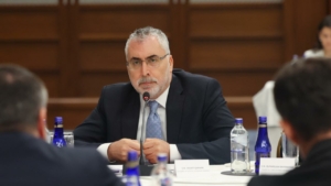 vedat-isikhan-aa-2105181