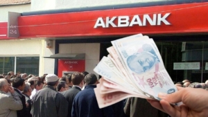 Emeklilere Rekor Düzeyde Ek Ödeme: AKBANK’tan 30.000 TL Nakit Ödeme Veriliyor