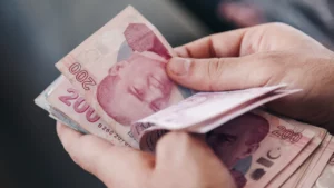 Resmi Gazetede Emekliye Müjde! Yeni Kararla SSK ve BAĞKUR Emeklisine 30.000 TL Yatacak