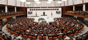 Emeklilik Yaşı 46'ya Düşüyor! Uzman İsim Yeni Düzenlemeyi Açıkladı