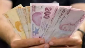 Kademeli Emeklilik Beklentileri Artıyor: SGK Uzmanından Emeklilik Yaşı Hakkında Açıklama